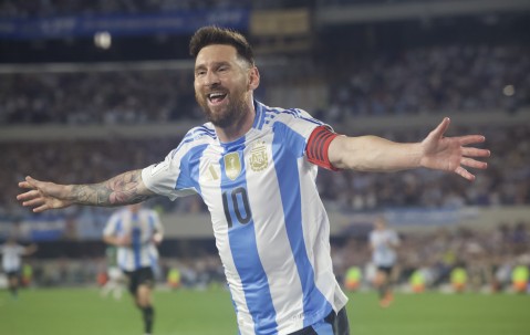 中超直播-斯卡洛尼：我认为梅西打进1000球不会有任何问题